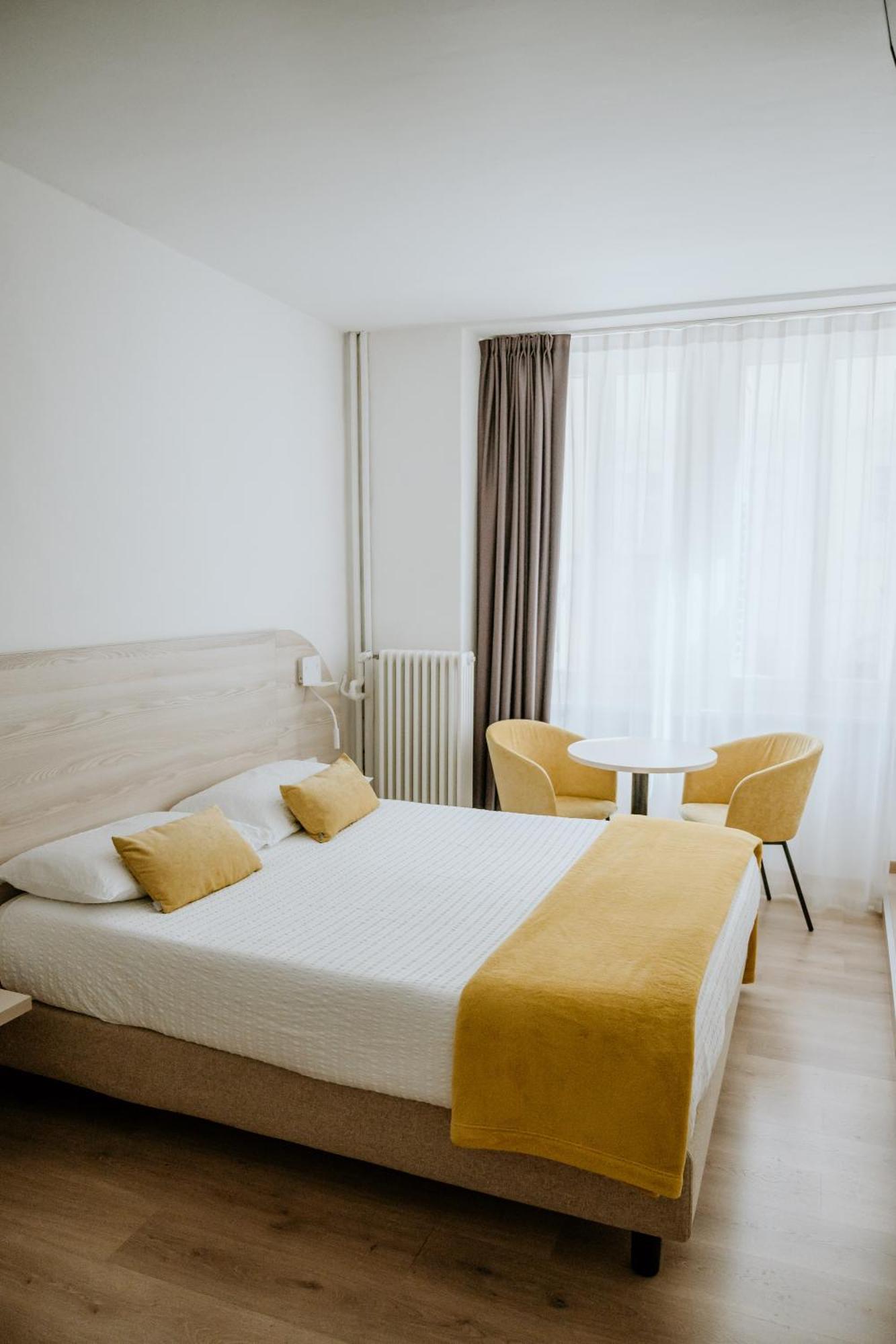Hotel Venezia Trento Exterior photo