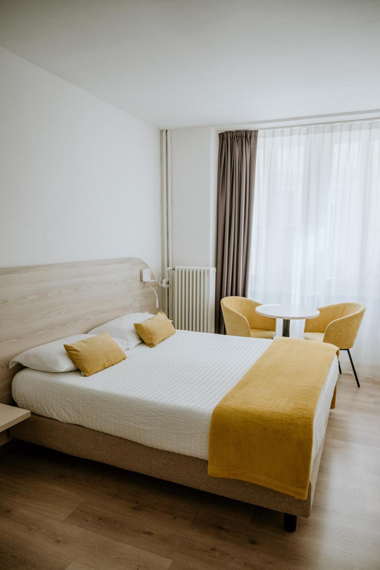 Hotel Venezia Trento Exterior photo