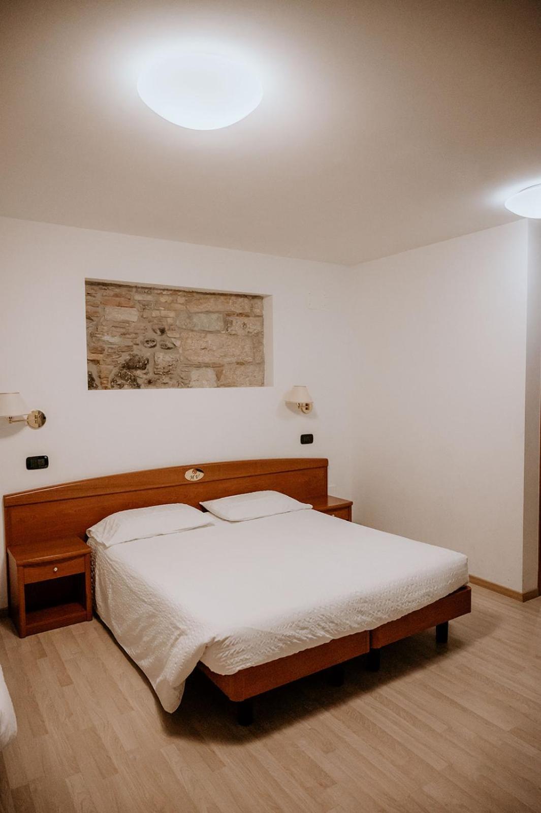 Hotel Venezia Trento Exterior photo
