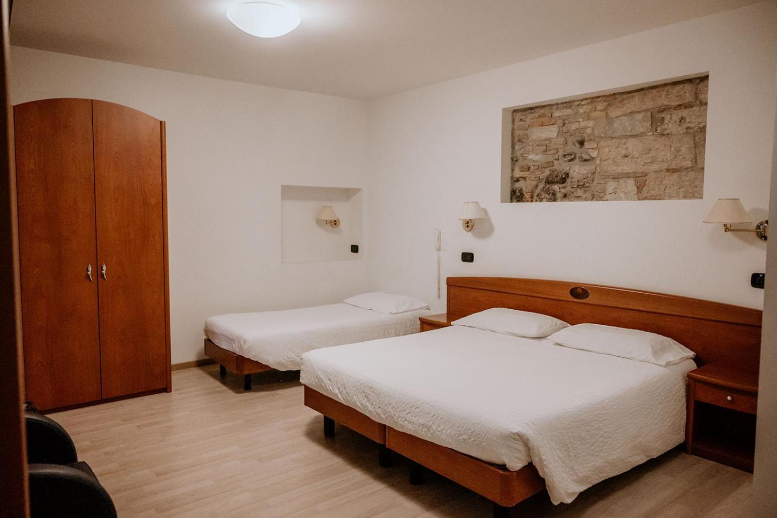 Hotel Venezia Trento Exterior photo